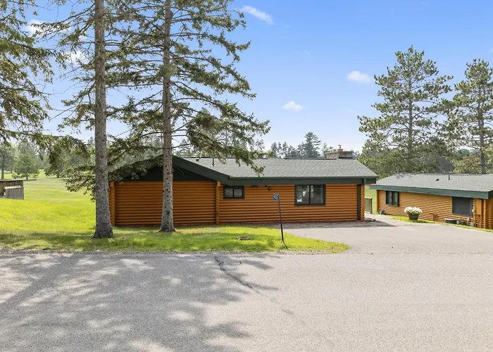 The Lodges At Breezy Point